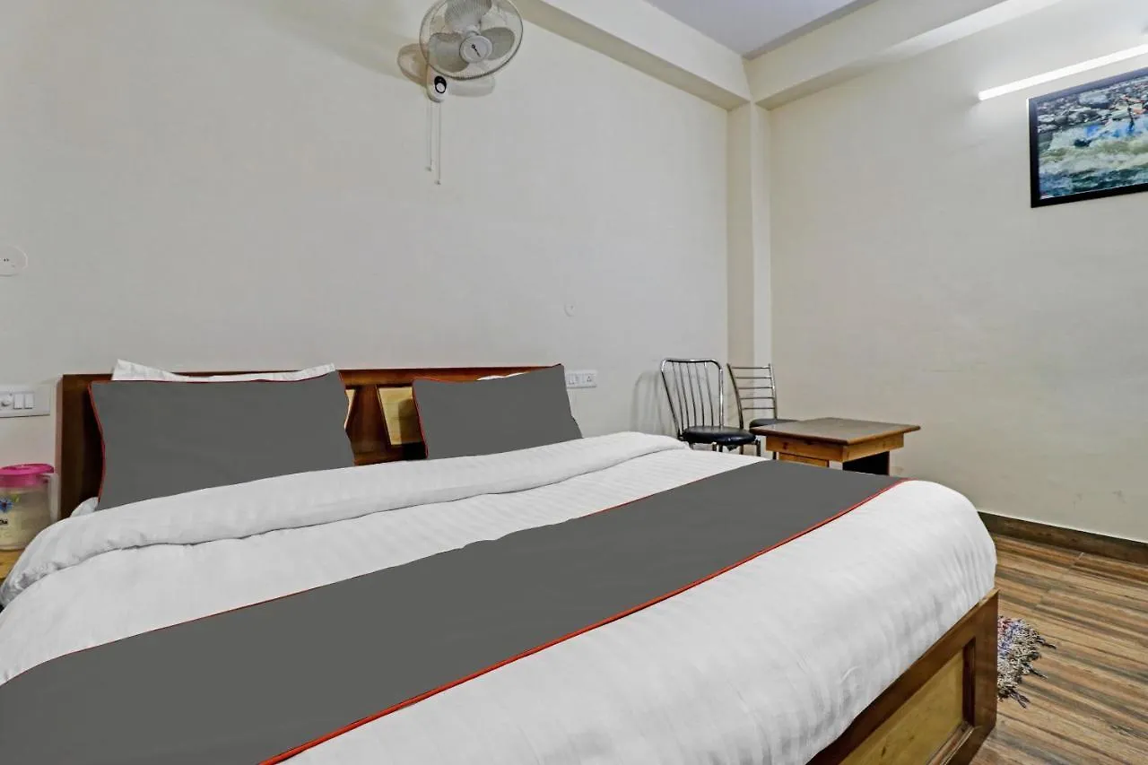 Capital O 84320 Heaven'S Mahasu Villa 3*, Shimla India