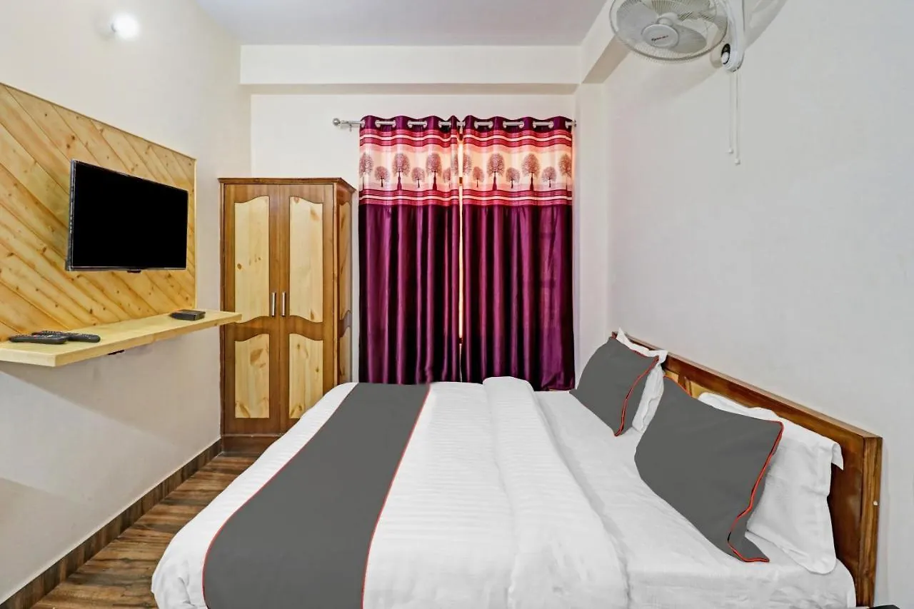 Hotel Capital O 84320 Heaven'S Mahasu Villa